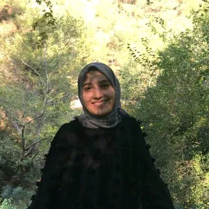 Bilge - Ödevlere yardım öğretmeni - 