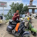 Ahmadun - Guru mengemudi mobil - Surakarta