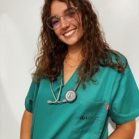 Estudiante de Medicina, con buena nota en Bachillerato y me gustaría ayudar a tener buenas técnicas de estudio y apoyo escolar