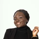 Suzie - Prof de marketing digital - Ath