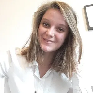 Charlotte - Prof de maths - Bouguenais