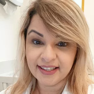 Sandra - Prof de estética - 