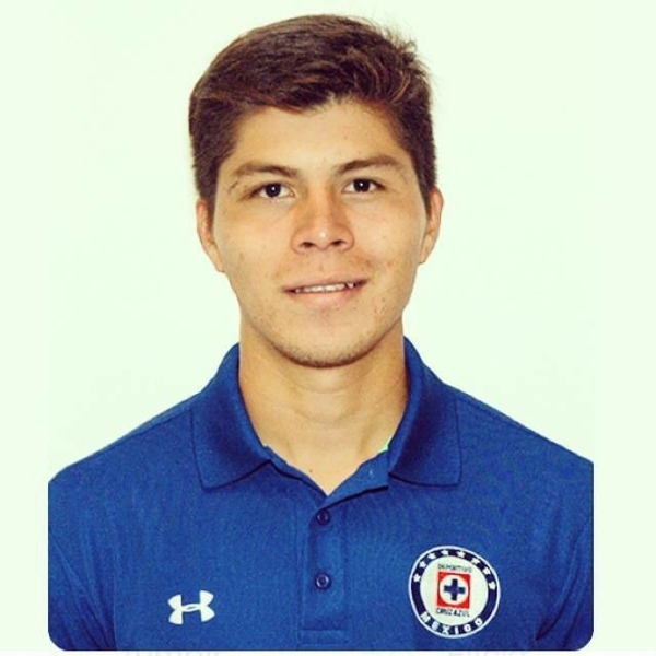 Preparador Fisico  por la Federación Mexicana de Fútbol. Jugador Profesional de categorías menores por más de 10 años en Atlas de Guadalajara y Cruz Azul.