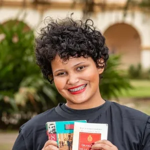 Taina - Professor de português - Rio de Janeiro