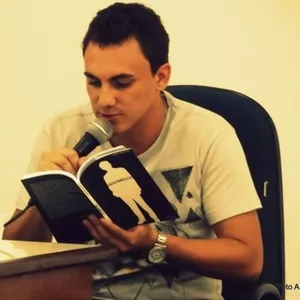 Leandro - Professor de Gramática - 