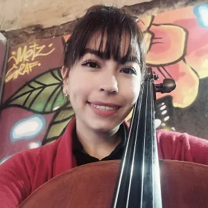 Cynthia - Profe de violonchelo - Toluca de Lerdo