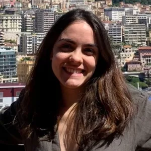 Maria - Professor de física - Lisboa