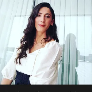 Ayfer - Coğrafya öğretmeni - 