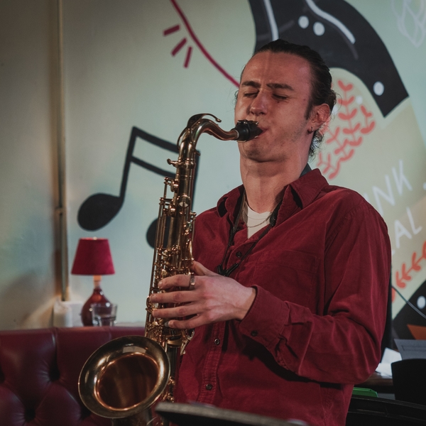 Jazz Improvisation, Music Theory, Composition, Arrangement, and Saxophone lessons offered by graduate of BMus (Hons) JazzCourse from Royal Birmingham Conservatoire.