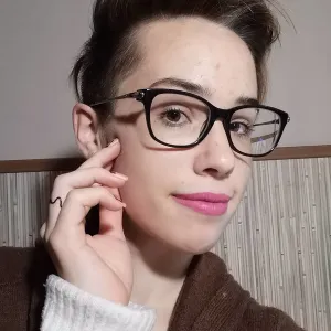 Georgina - angol nyelv magántanár - Várpalota