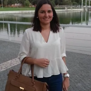 Ana - Prof de português - Évora