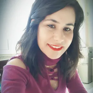 Dilay - Türkçe öğretmeni - Bahçe