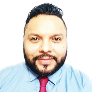Luis - profesor de inglés - 