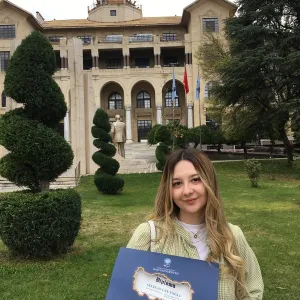 Selinay - İngilizce öğretmeni - Giresun