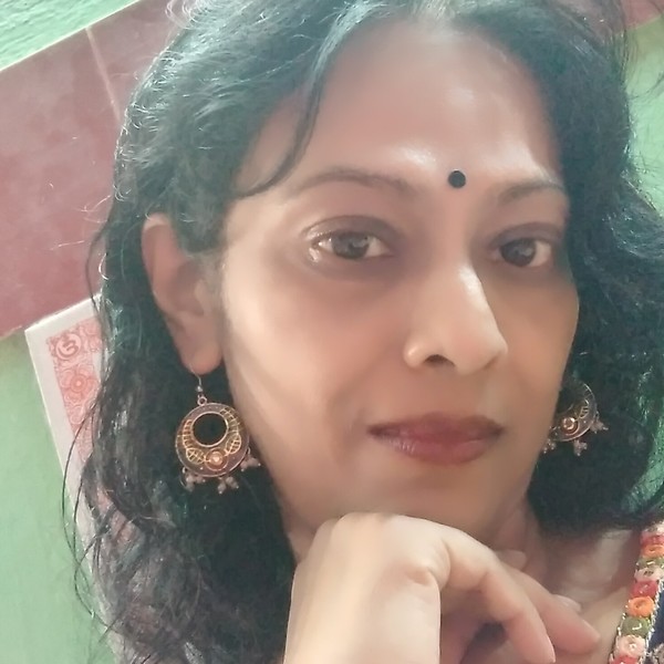 Hi! I AM A DELHI UNIVERSITY ECONOMICS HONOURS GRADUATE. HAVE 7 YEARS OF EXPERIENCE IN PRIVATE TUTORING IN ENGLISH. TAUGHT MORE THAN 600 STUDENTS SO FAR. HAVE A PASSION FOR TEACHING.MYFIRST CLASS IS FR
