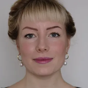 Romy - Englischlehrerin - 