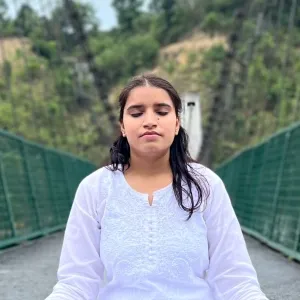 Parul - Yoga instructor - New Delhi