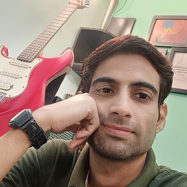 I have been conducting guitar classes for the past twelve years from very basics to advanced level along with vocals on guitar. Also I teach Ukulele and Vocal training in Indian Classical music.