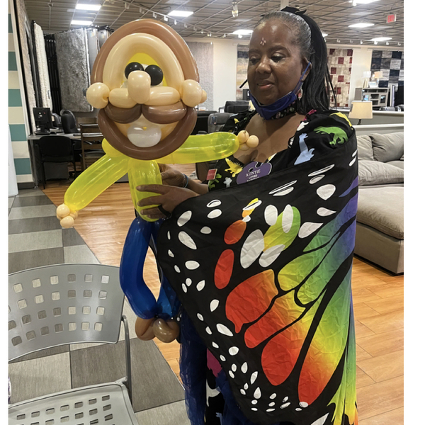 Teach balloon art   And balloon decor by zoom at different stages  to children or adults wishing to learn to become  a balloon artist Also willing to teach at entertainment center 5050 Beech rd Temple