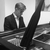 Persönlicher Klavierunterricht von vormaligem Klavier Konzertfach Studenten für Anfänger bis Fortgeschrittene jeden Alters