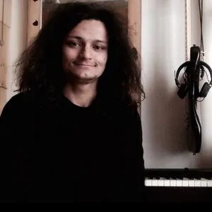 Julian - Prof de piano - Paris