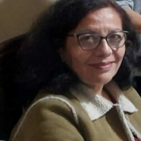 Profesora graduada de la Universidad de Piura en Licenciatura en Lengua inglesa.  Experiencia en clases particulares de inglés presencial y virtual.