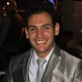 Emmanuel - Profesor de economía - CDMX