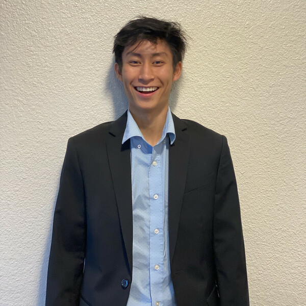 Managerial Economics and Accounting student teaches math from elementary to high school in Davis, CA