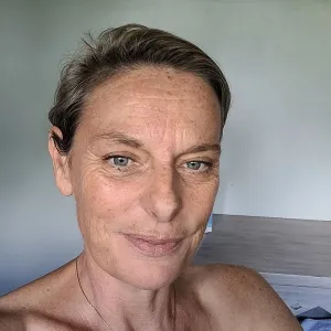 Valerie - Prof de lettres modernes - La Réunion