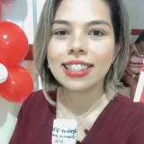 Larissa - Prof de estética - Santa Maria do Pará