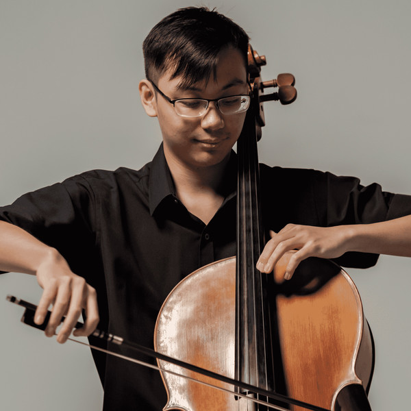 A cello teacher that caters your music learning to your personal needs