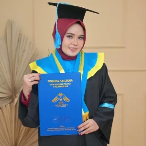Meri - Guru mengaji - 