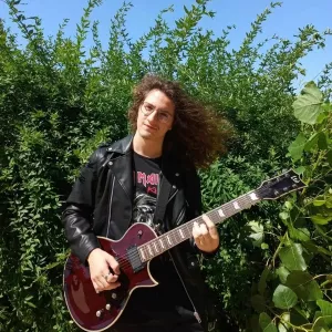 Tiago - Professor de viola - Paço de Arcos