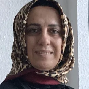 Fevziye - Almanca öğretmeni - 