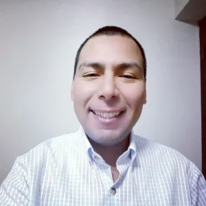 Abel - profesor de programación - Lima