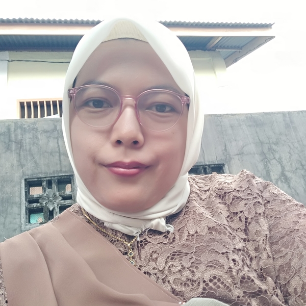 Saya lulusan dari Universitas Terbuka Di Medan. Saya telah bekerja di salah satu sekolah negeri di Pematangsiantar sejak 2015 sampai sekarang