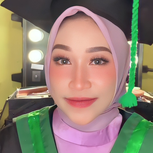 Lulusan kampus Islam di Indonesia, mampu mengajardengan telaten, sabar, san menyukai anak anak