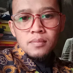 Toni - Guru mengaji - 