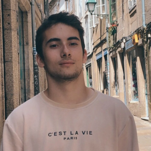 Holaaa! My name is Daniel, I am a native Spanish speaker born and raised in Madrid. 3 years of experience and more than 300 students. I guarantee that you will be speaking Spanish in no time!