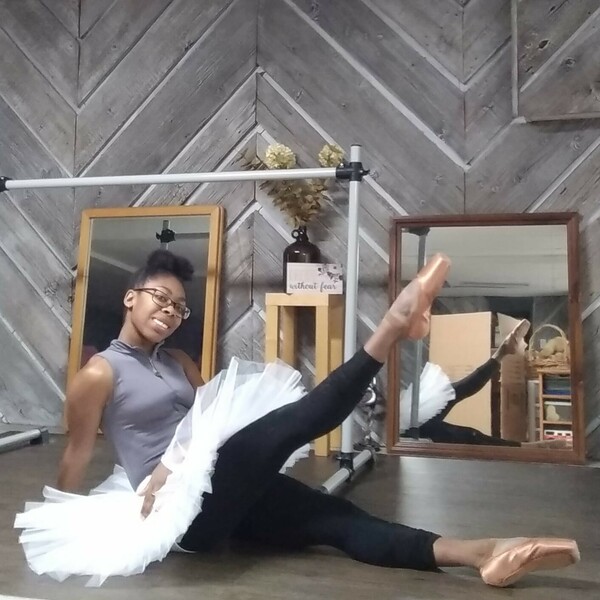 I am a ballerina, blessed to have receive some training from a professional ballet school, Victoria international ballet academy. Offering barre, conditioning and pointe lessons, virtually.