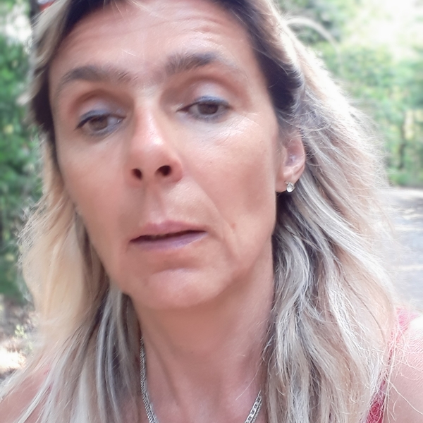 Gimnazisták számára adok angol órákat. korrepetálás,nyelvvizsgákra  vagy érettségire készitek fel már  több mint 20  éve  nagy  sikerrel  diákokat
