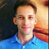 Pedro - Professor de biologia celular - Aracaju