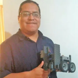 Benjamin - profesor de electrónica - Fraccionamientos del Sur
