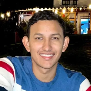 Sebastian - Profe de genética - Medellín