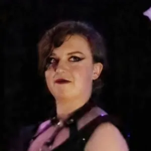 Samara - Burlesque tutor - Kirriemuir