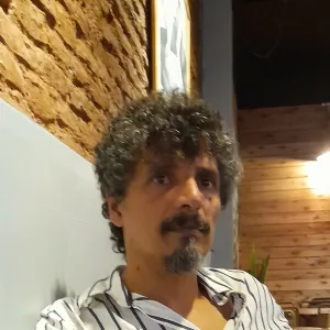 Matías - profesor de historia - Azul