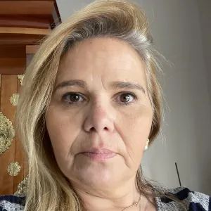 Roseli - Professor de português para estrangeiros - 