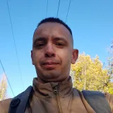 Максим - викладач гри на гітарі - Миколаїв