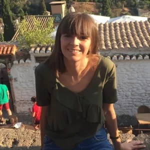 Coral - Profesor de lenguaje y comunicación - Granada