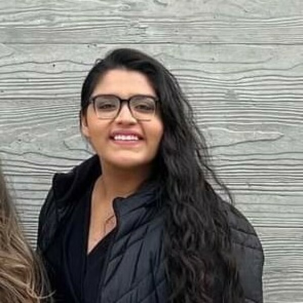 I'm a Native Spanish speaker and live in Texas. I have a Bachelor's in Bilingual Education and I would like to help you succeed in your educational goals.